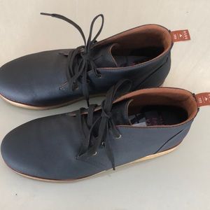 Emerica reserve boots 9.5
